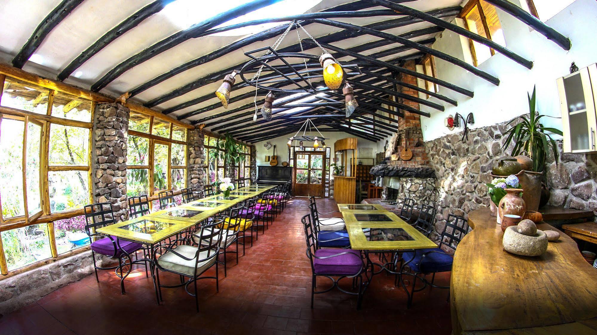Casa De Campo Retreat Center Урубамба Экстерьер фото